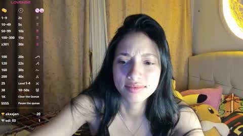 mia3 online show from March 12, 2026, 12:50 am