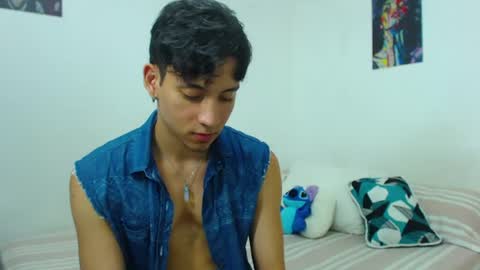 Snapshot of your_boy_hot chatting on June 18, 2026, 12:55 am your boy online show from June 18, 2026, 12:55 am