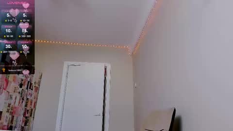 your_cute_aisha online show from September 24, 2025, 5:11 am