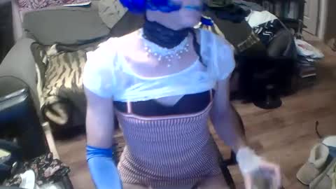 Taylor Tash online show from December 4, 2024, 5:27 am