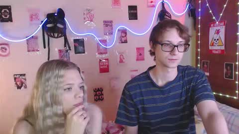 Your Horny Friends online show from September 19, 2025, 11:33 am