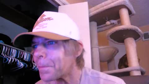 Sophiestar online show from May 3, 2026, 1:22 am