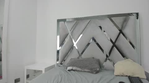 your_lady_milf online show from February 3, 2025, 2:45 pm