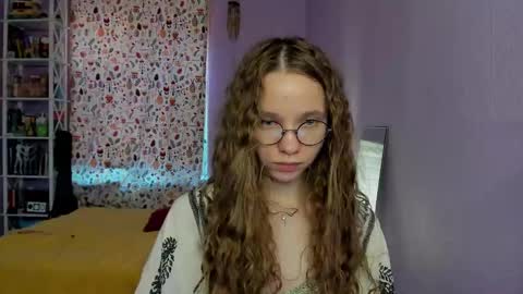 Leslie online show from September 22, 2025, 5:09 am