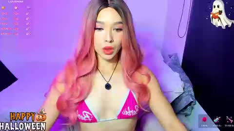 Snapshot of your_little_ chatting on October 21, 2025, 10:27 am your_little_ online show from October 21, 2025, 10:27 am