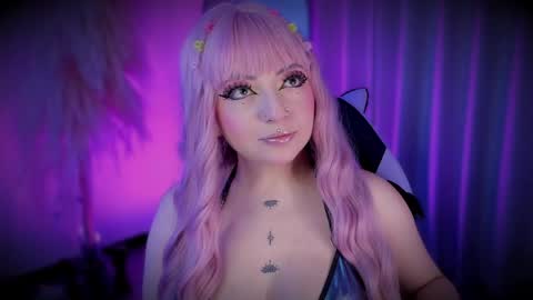 Cami independent model online show from April 20, 2026, 6:27 am