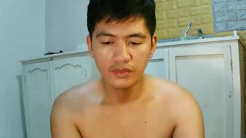 your_love_miaka online show from April 18, 2026, 2:43 pm