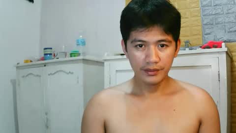 your_love_miaka online show from May 13, 2026, 7:28 am