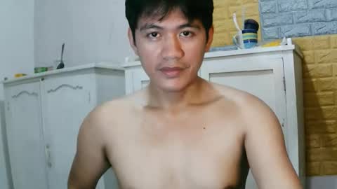 your_love_miaka online show from May 16, 2026, 8:07 pm