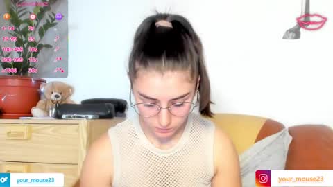 Andrea Your sweet farmer girl online show from February 7, 2025, 9:47 am