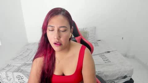 EMILY independent model online show from January 4, 2025, 3:07 am