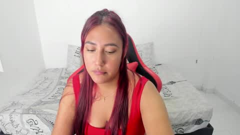 EMILY independent model online show from January 4, 2025, 6:09 am