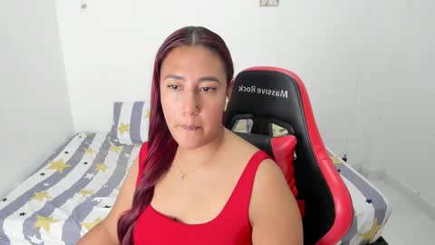 EMILY independent model online show from January 14, 2025, 7:59 am