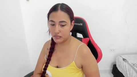 EMILY independent model online show from February 20, 2025, 6:06 am