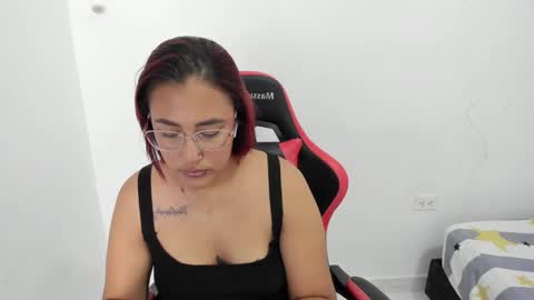 EMILY independent model online show from March 6, 2025, 2:51 am