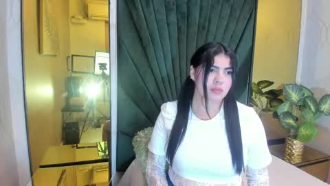Snapshot of your_naughtyangel_ chatting on May 27, 2026, 3:03 am VIOLETA online show from May 27, 2026, 3:03 am
