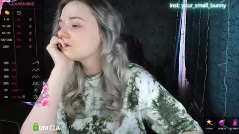 Molly online show from October 13, 2025, 2:44 am