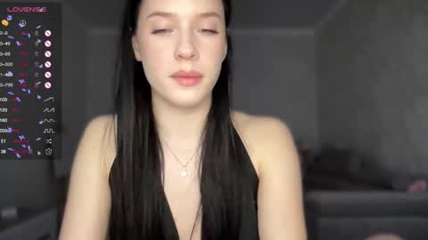 Mia  online show from January 23, 2025, 2:07 pm