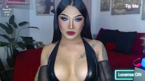 TRICXIEBELLE online show from March 30, 2026, 5:47 pm