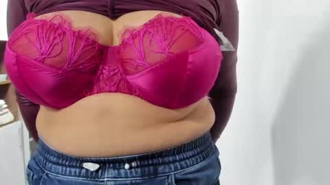 Your Victoria online show from November 25, 2025, 9:15 pm