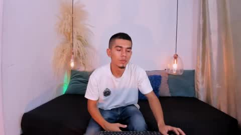 Angel online show from May 12, 2026, 12:57 pm