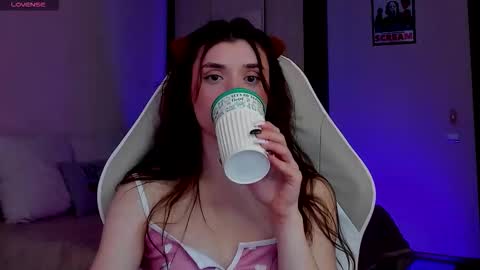 Anikka online show from February 15, 2026, 7:51 am