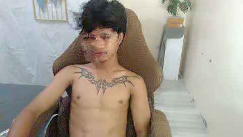 yourasian_eric online show from June 14, 2026, 6:37 am