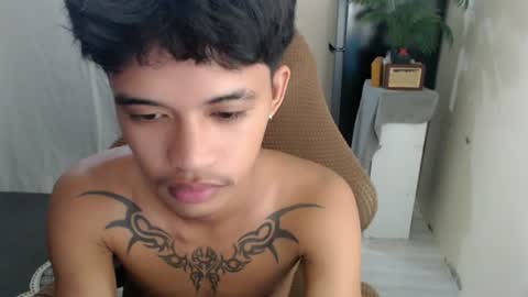 Snapshot of yourasian_eric chatting on July 10, 2026, 3:25 pm yourasian_eric online show from July 10, 2026, 3:25 pm