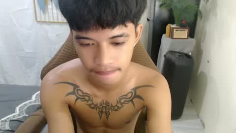 Snapshot of yourasian_eric chatting on July 15, 2026, 2:06 am yourasian_eric online show from July 15, 2026, 2:06 am