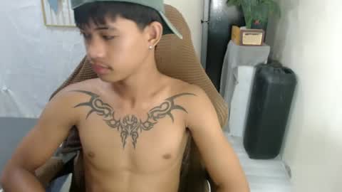 Snapshot of yourasian_eric chatting on July 22, 2026, 5:10 am yourasian_eric online show from July 22, 2026, 5:10 am