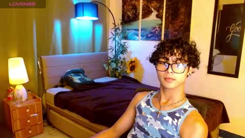 yourasiancarl online show from December 22, 2025, 3:42 pm