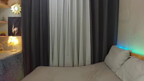 kim online show from February 11, 2025, 6:44 pm