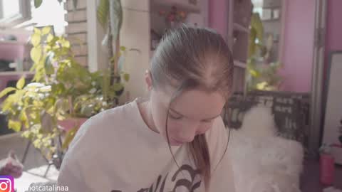 Snapshot of yourbabypearl chatting on March 10, 2025, 10:26 am YourBabyPearl online show from March 10, 2025, 10:26 am