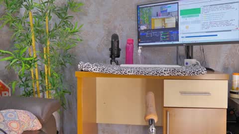 Anna online show from January 27, 2025, 7:03 am