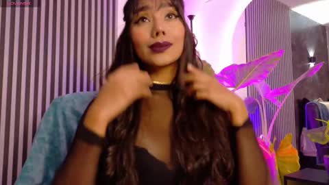 Selena online show from September 14, 2025, 7:57 pm