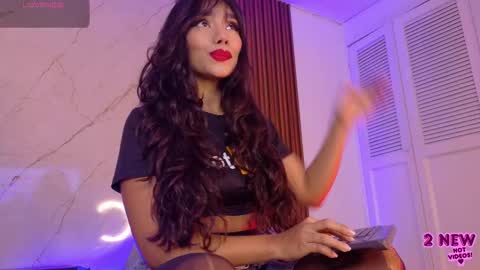 Selena online show from October 19, 2025, 9:10 am