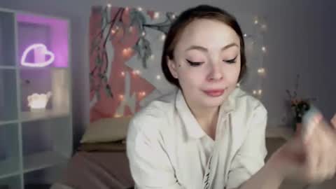 yourdreamcristal online show from February 25, 2025, 10:37 am