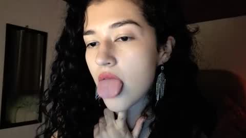 yourdreamgirl2025 online show from July 1, 2026, 12:56 am