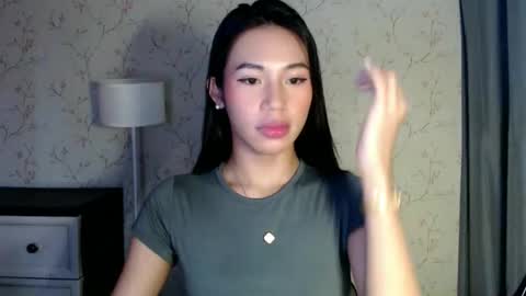 Snapshot of yourdreamgirlgwen chatting on June 3, 2026, 1:19 am GWENI online show from June 3, 2026, 1:19 am