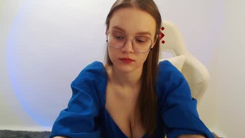 Snapshot of yourdreamray chatting on January 31, 2025, 9:05 pm Lana online show from January 31, 2025, 9:05 pm