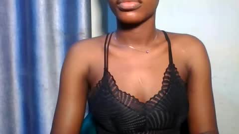 favcamgirl online show from January 11, 2026, 5:12 am