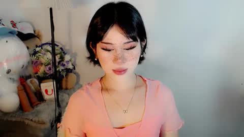 PrettyElla online show from November 13, 2025, 2:43 am