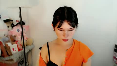 PrettyElla online show from November 25, 2025, 5:29 am