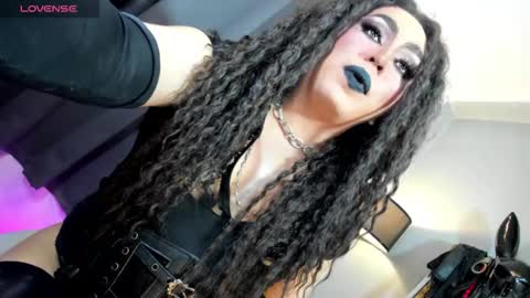  not into STINGY and CHEAP people online show from October 15, 2025, 12:33 am