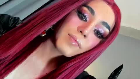  not into STINGY and CHEAP people online show from April 15, 2026, 12:17 am