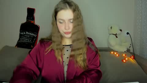 Snapshot of yourgem__ chatting on February 19, 2025, 5:06 pm yourgem__ online show from February 19, 2025, 5:06 pm