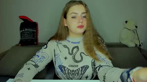 Snapshot of yourgem__ chatting on September 11, 2025, 8:20 pm yourgem__ online show from September 11, 2025, 8:20 pm