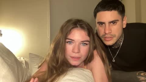 yourgirlaurora online show from May 12, 2026, 5:48 am