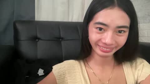 yourgirlsweet_kishia online show from May 15, 2026, 11:23 pm