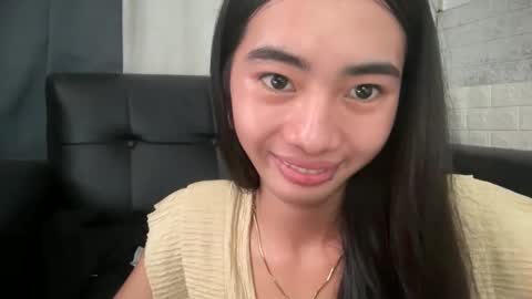 yourgirlsweet_kishia online show from May 16, 2026, 12:07 am